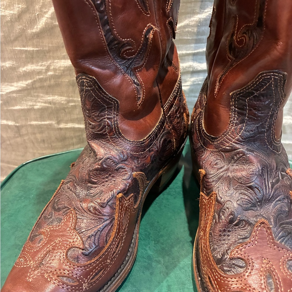 Women’s Boulet Cowboy Boots - Picture 2 of 9